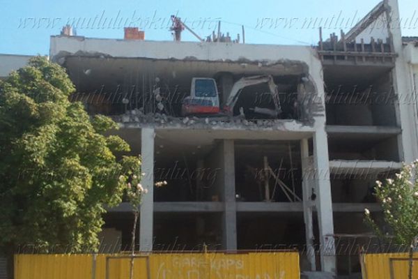 yıkımD4083410-3212-0AFA-F13E-F53F78AAEEF4.jpg